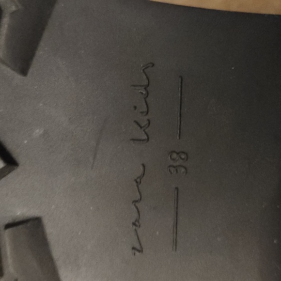 Zara kids black zip up combat boots. With studs size 38 (7) - Picture 6 of 9